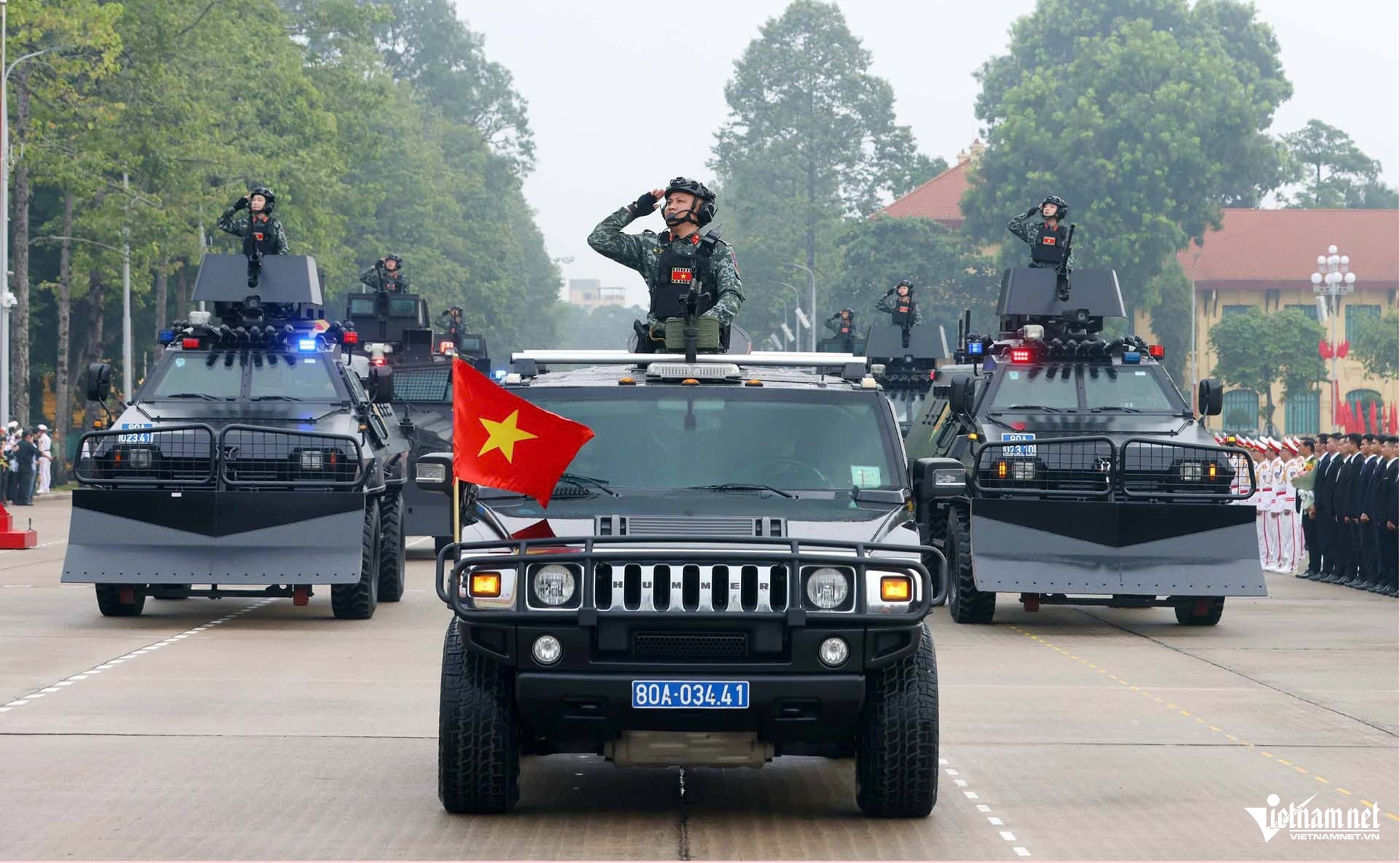 w z6957055817622 d9f8e312084cd9a36305910f4bc3d63a 1715.jpg