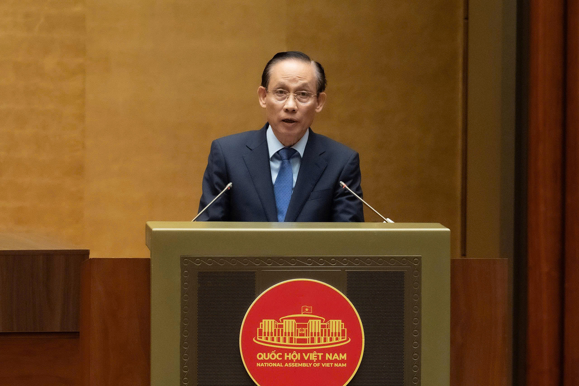 bo truong ngoai giao.jpg