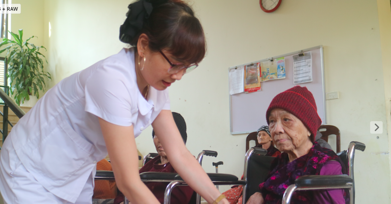 A warm Tet under one shared roof for the lonely elderly