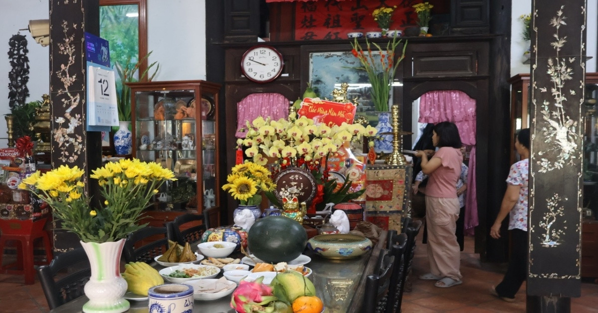 Tet in a 119-year-old ancestral home