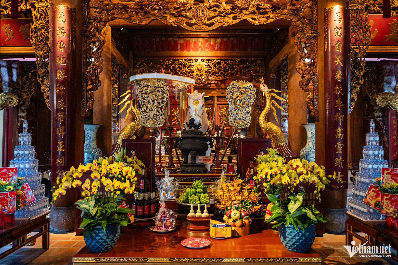 vietnam temple3.jpg