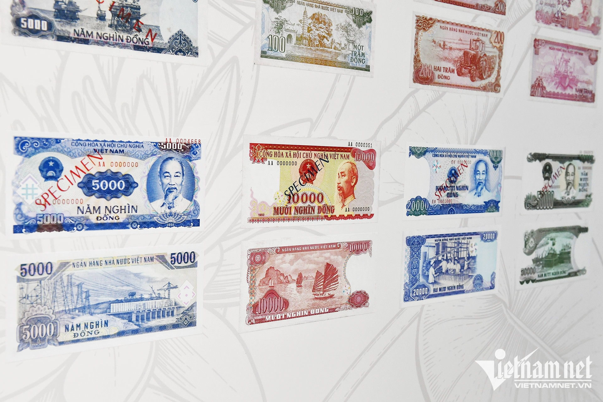 vn banknotes52.jpg