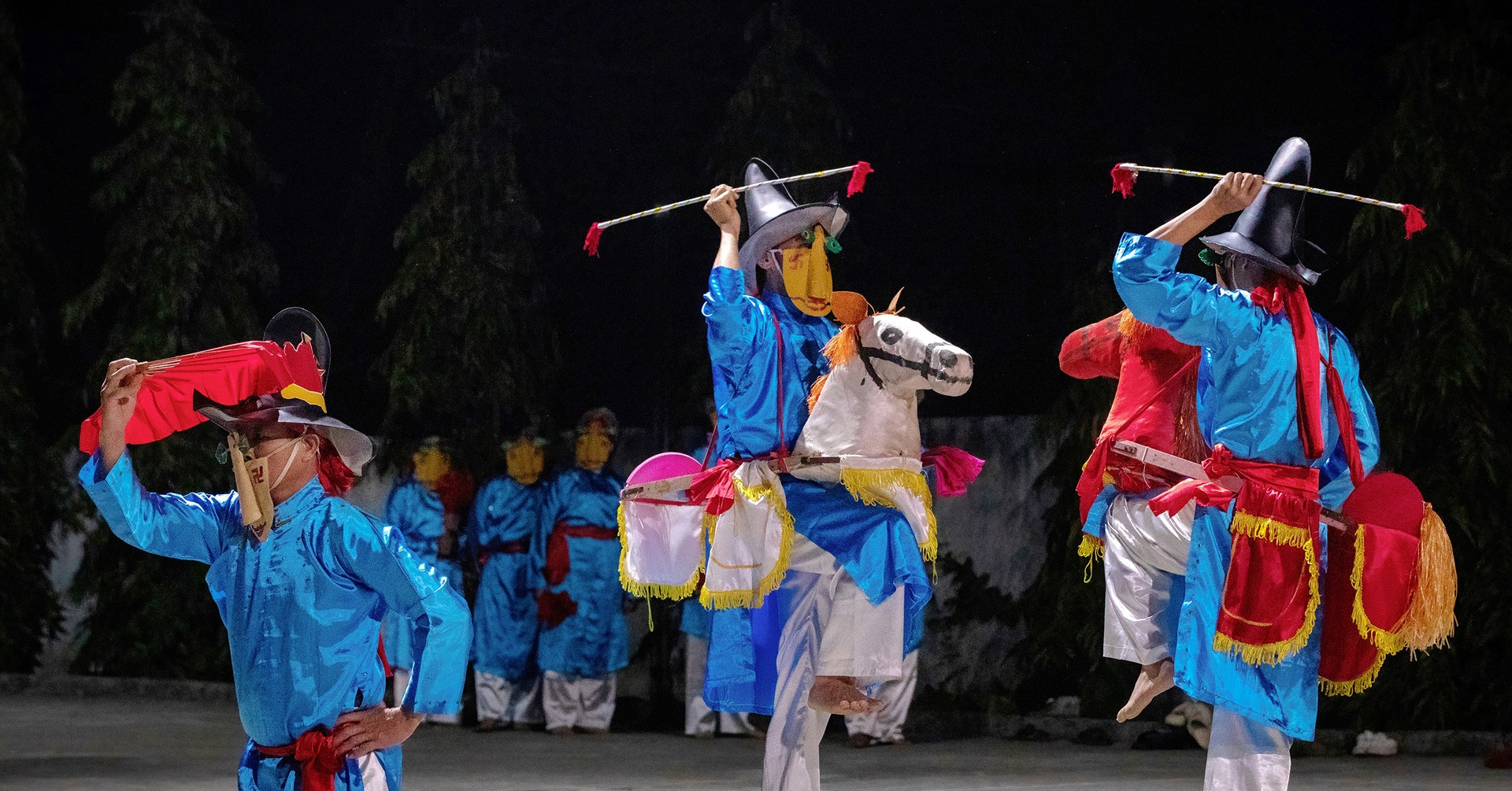 When faith moves in harmony with love for the nation