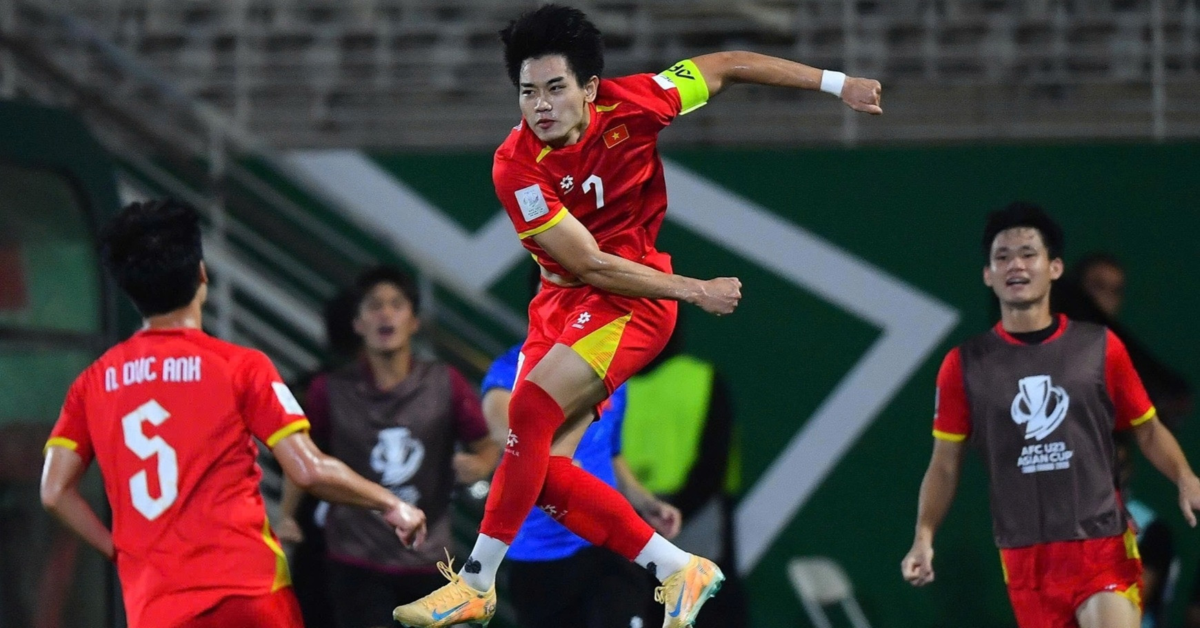 Coach Kim Sang Sik signals bold rebuild for Vietnam national team