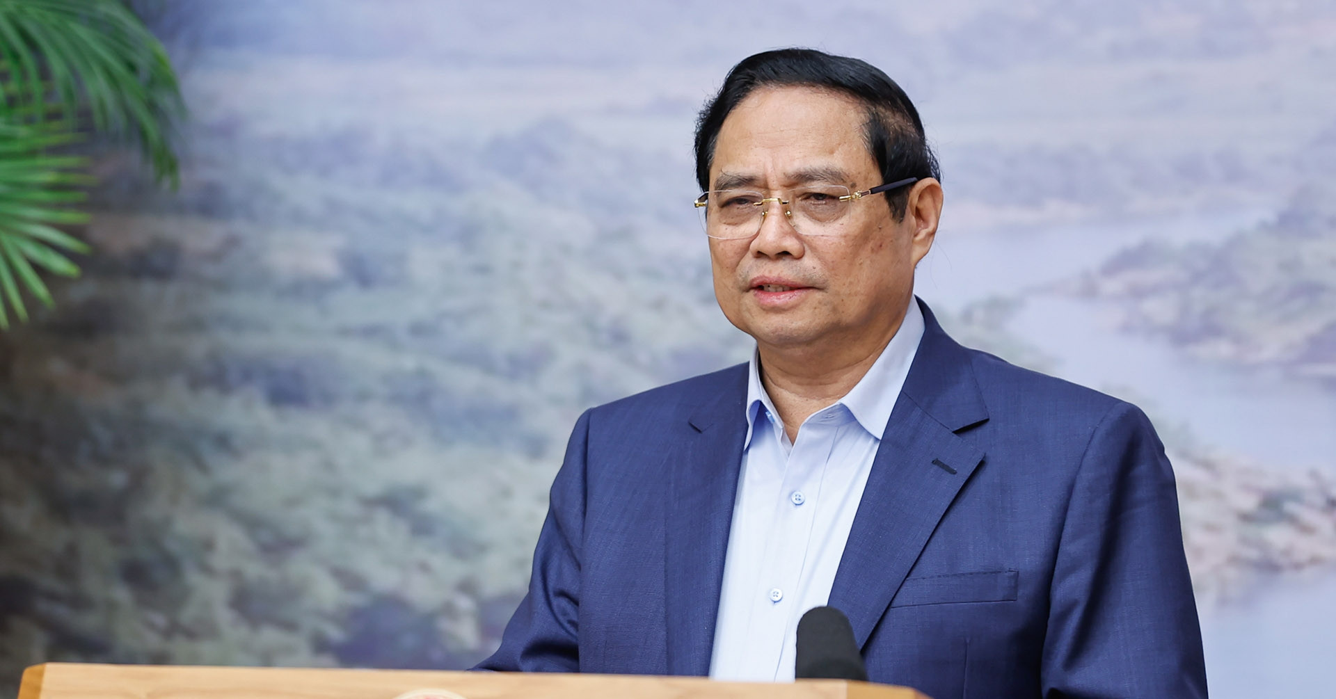 PM Pham Minh Chinh leads push for renewed state economy