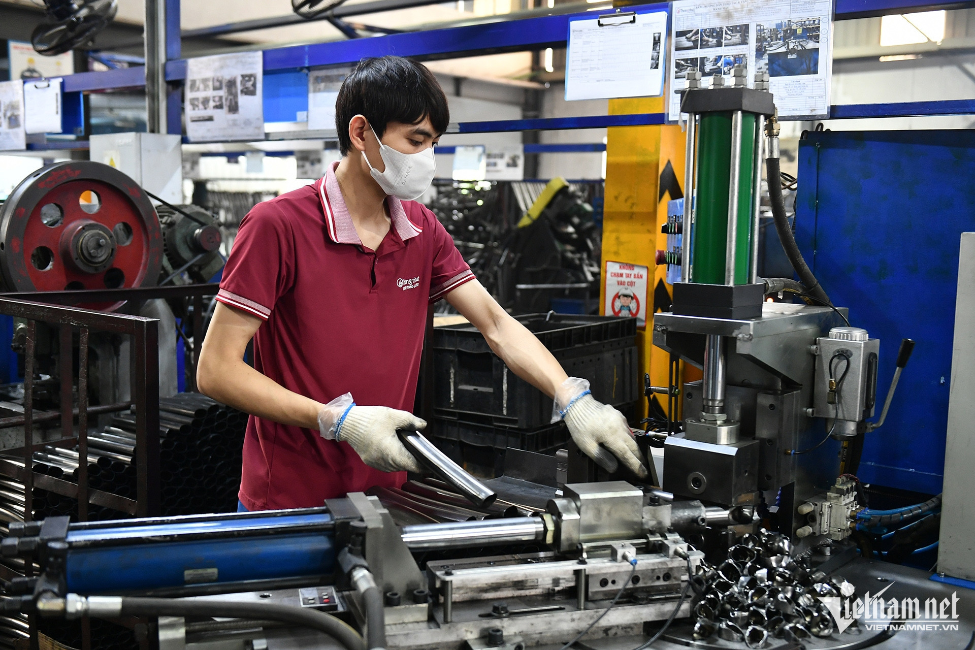 Building a strong Vietnamese working class in new development era