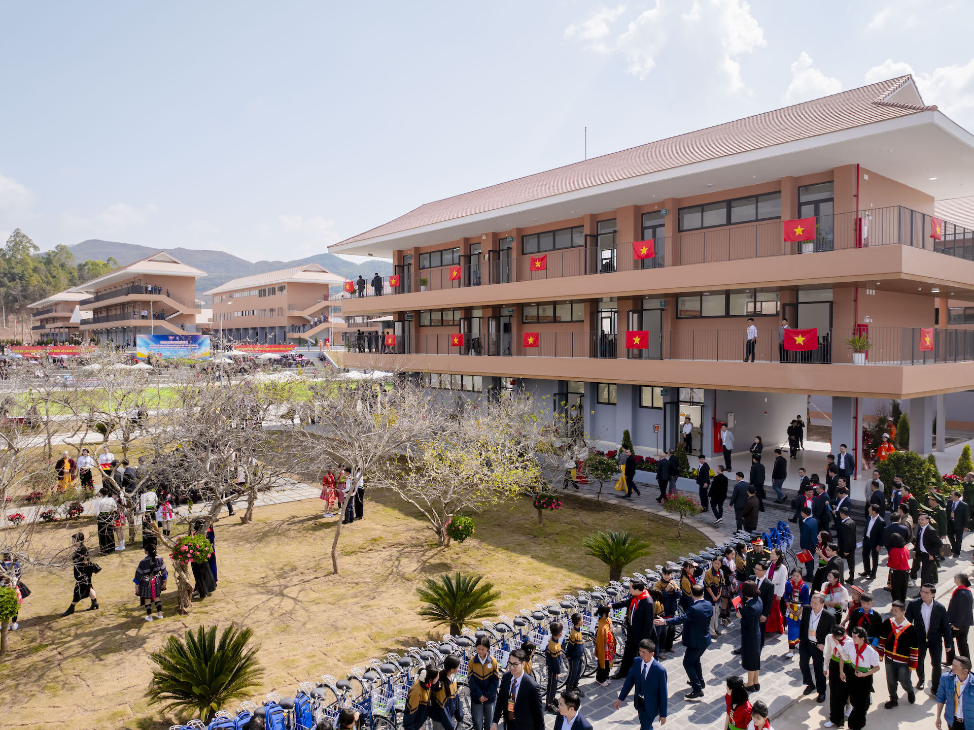 vietnam school2.jpeg