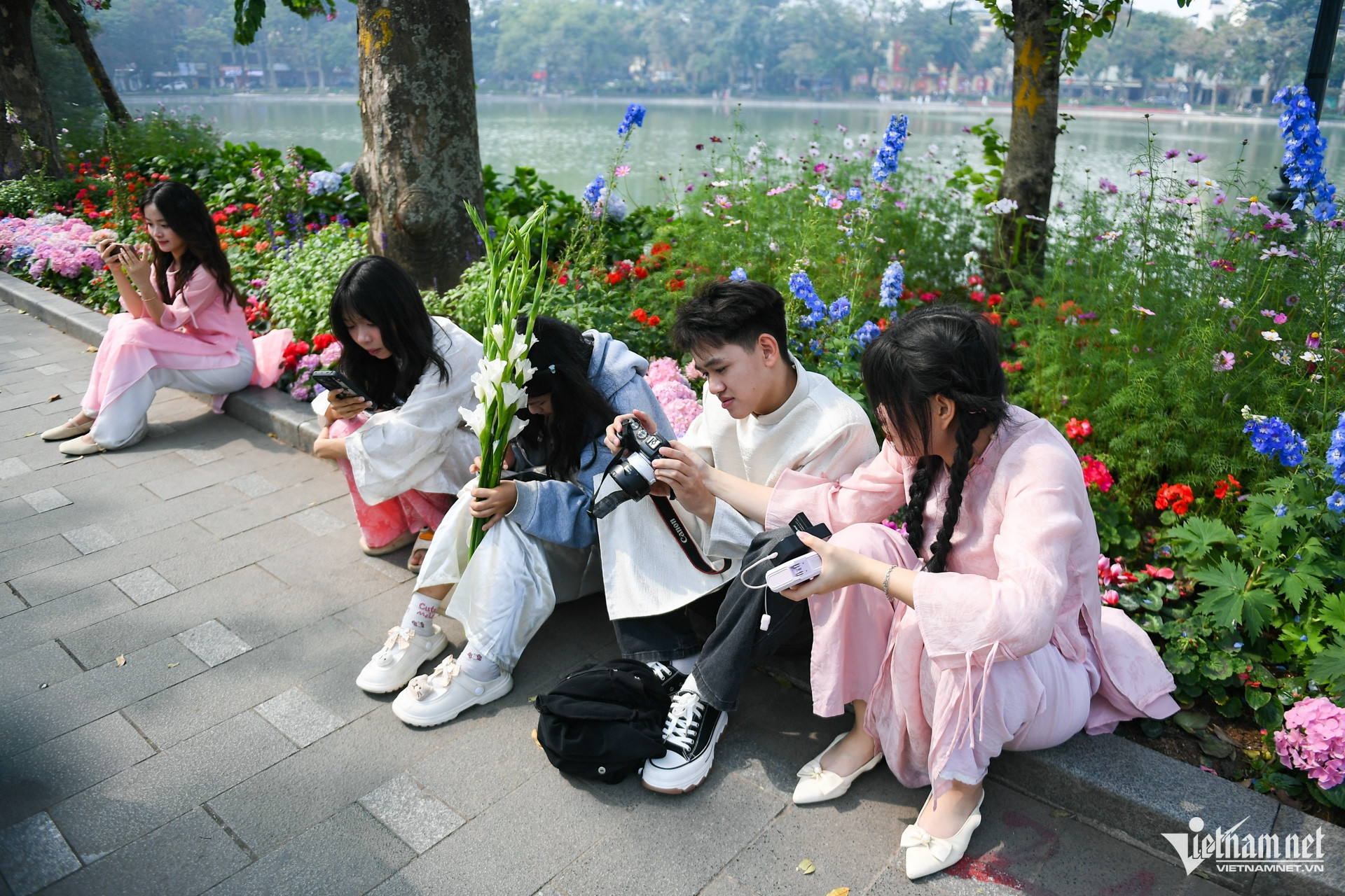 vietnamese youth3.jpg