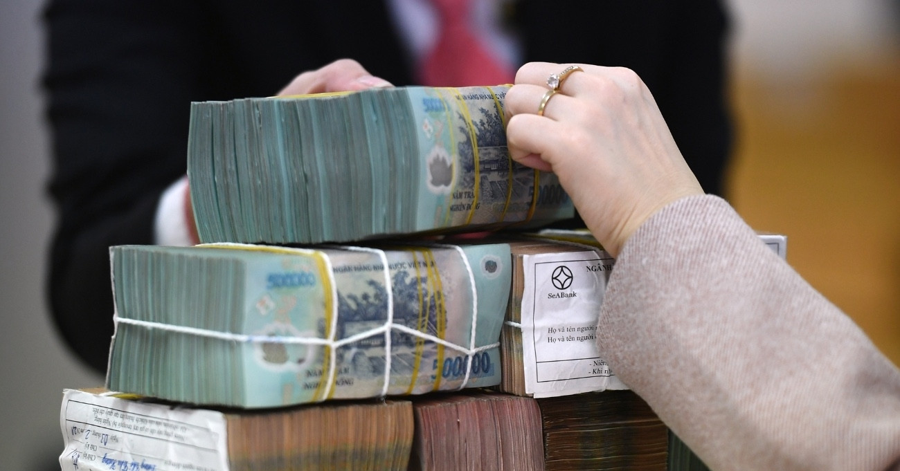 Vietnam’s market sees broad sell-off, Vin stocks hit floor