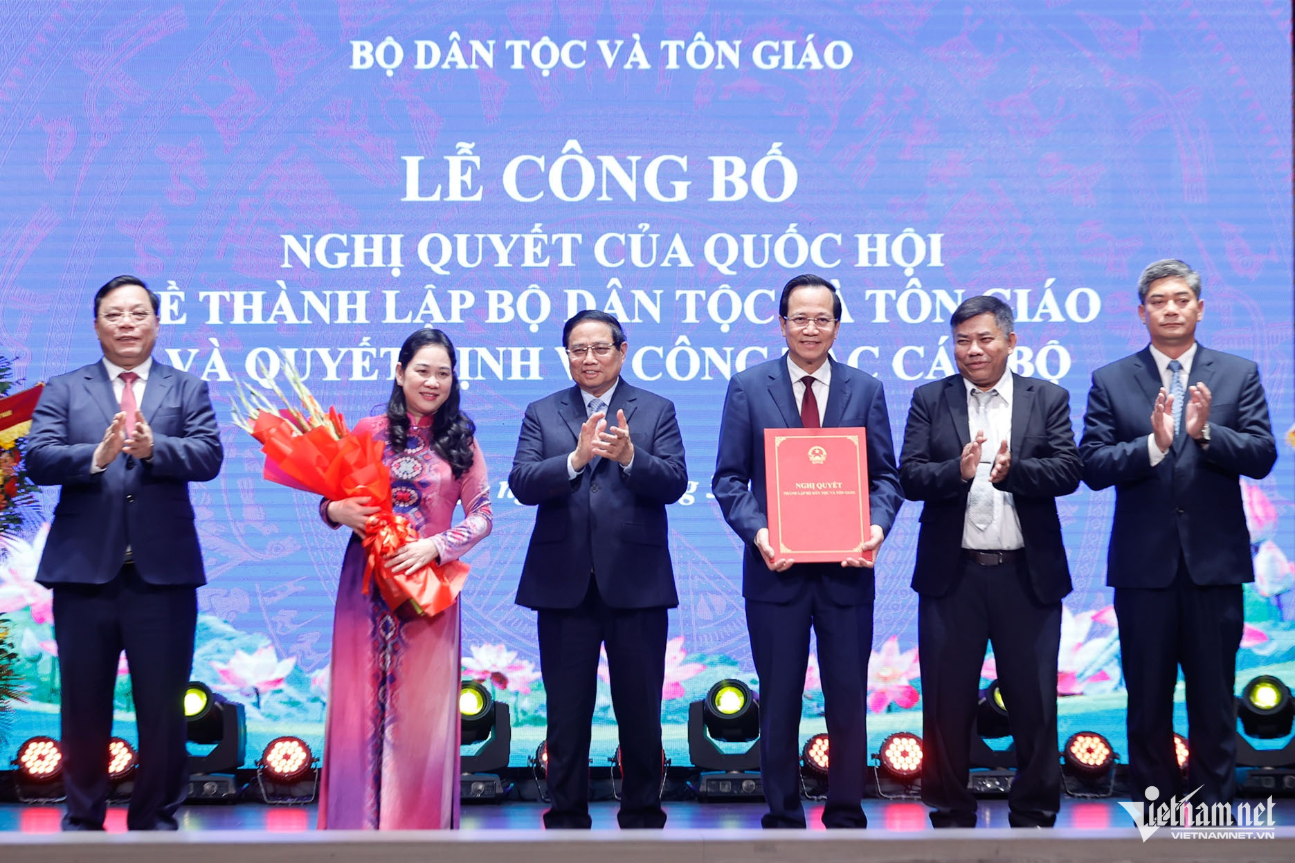 W-Công tác DT  2.jpg