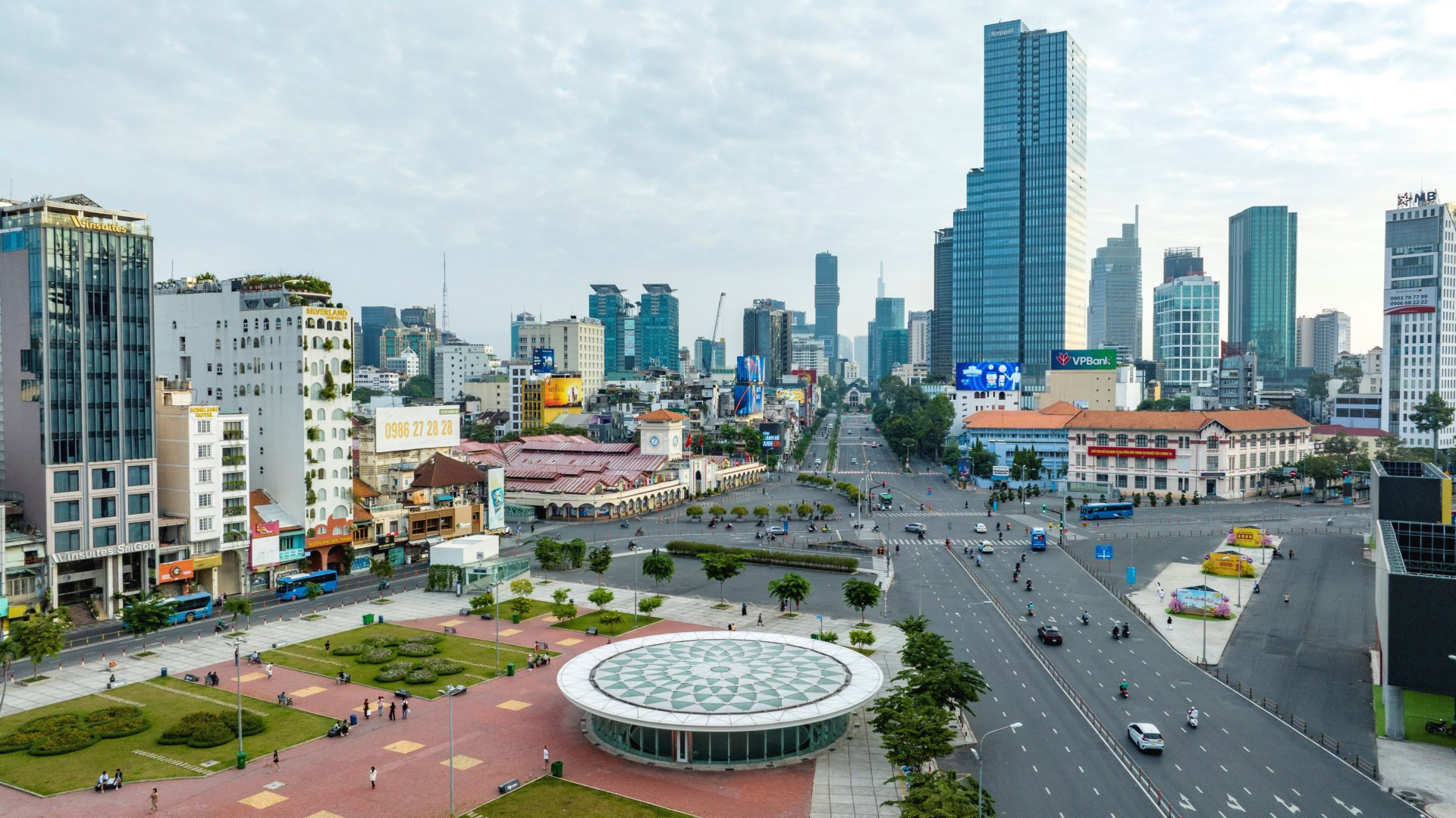 hoang ha 11 2858.jpg