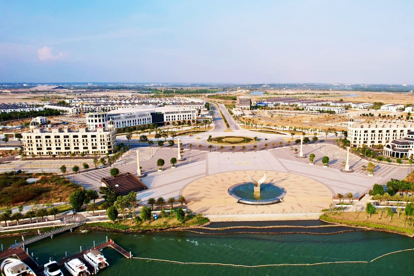 New space expands for private Vietnamese enterprises