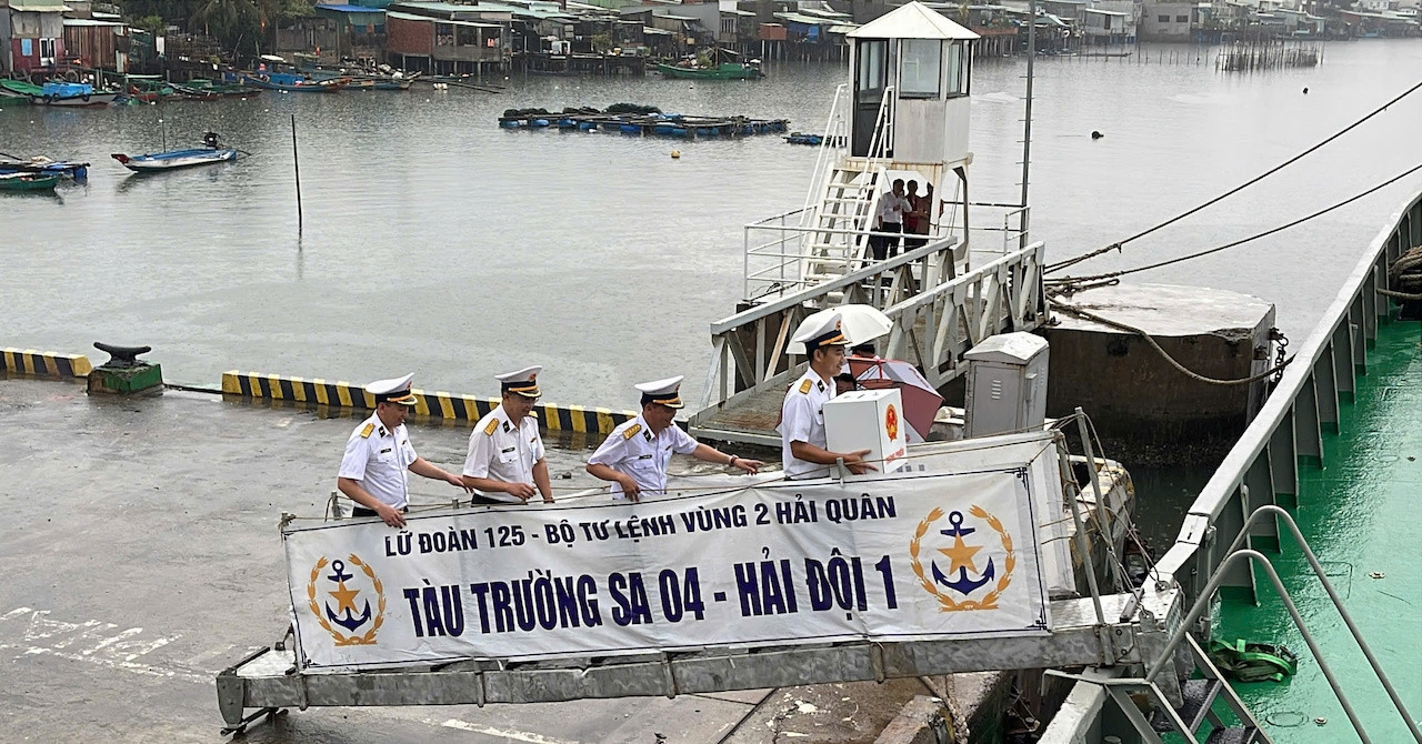 Early ballots cast at sea before national election day