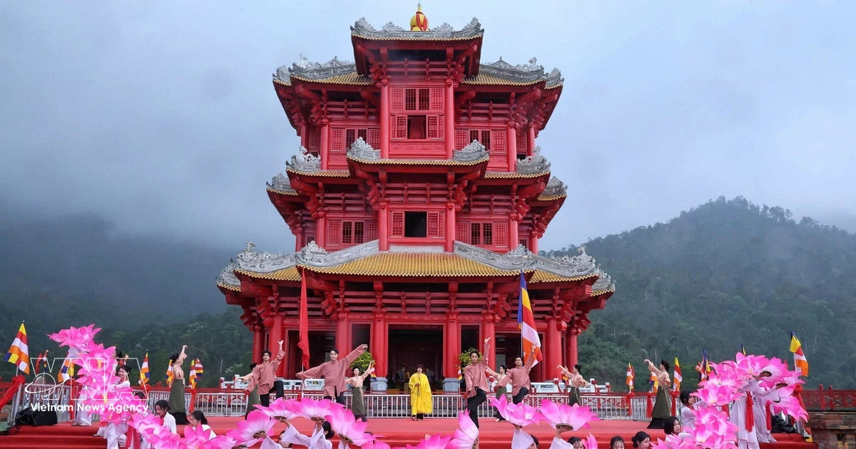 Tay Yen Tu Spring Festival promotes heritage, peace