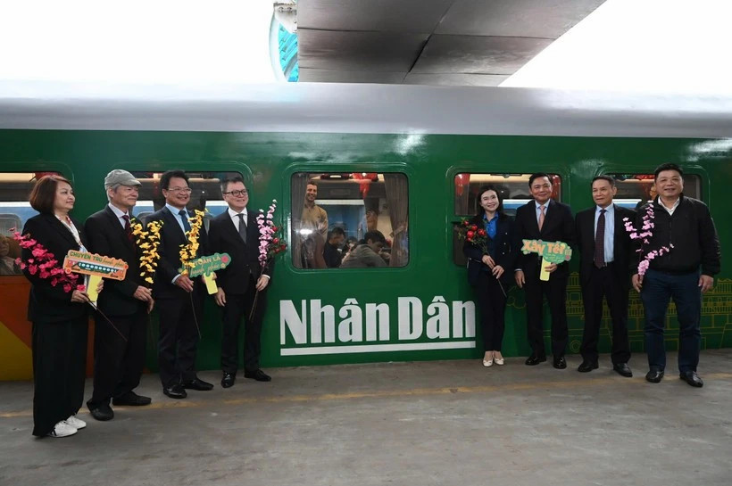 “Happiness Train” promotes Vietnam’s image, people and tourism