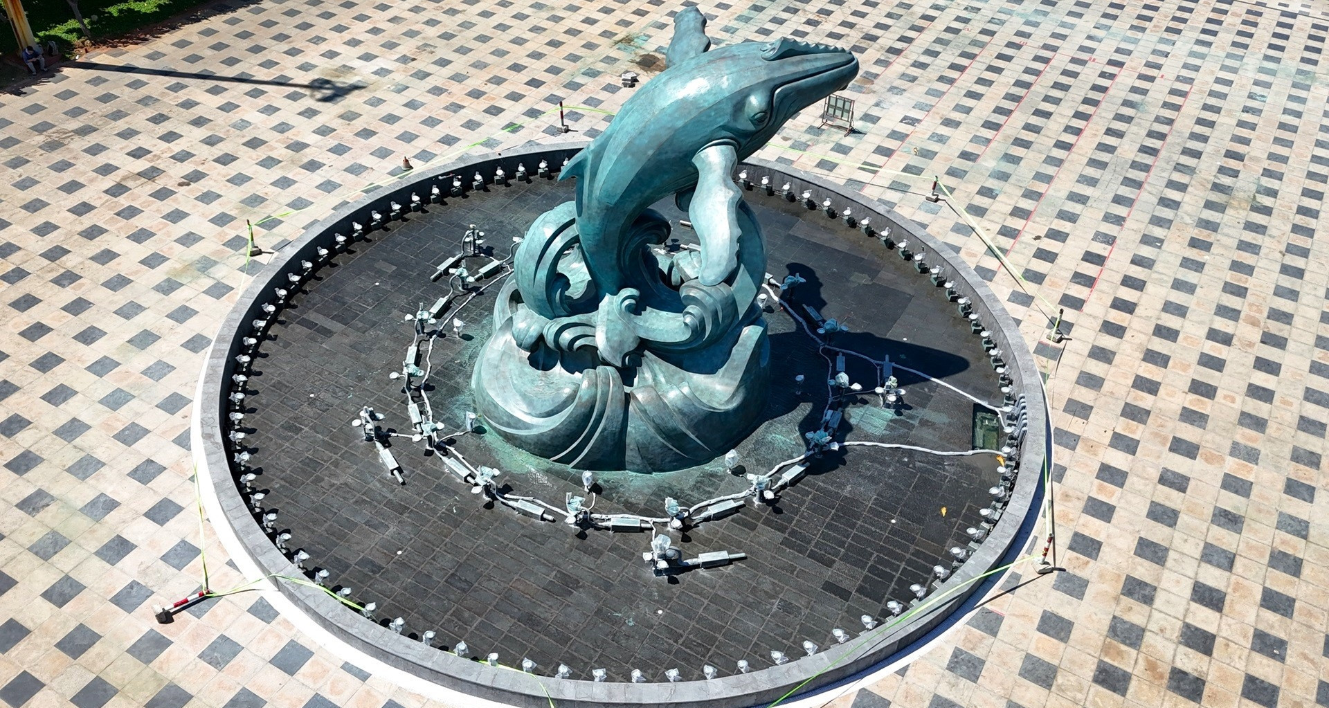 Whale of a statue: Giant bronze Ca Ong unveiled in Vung Tau