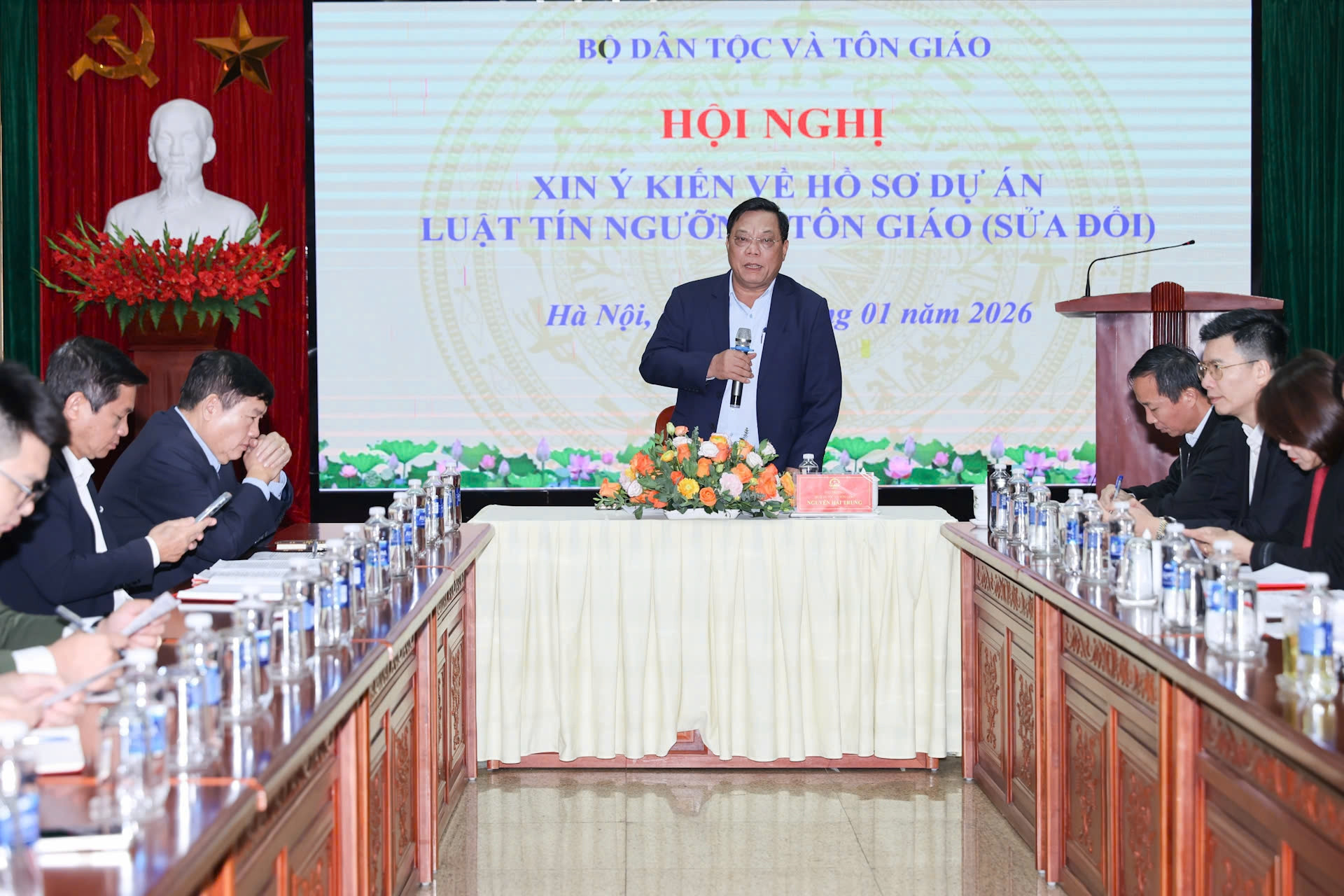 Clear legal framework needed to regulate online religious activities