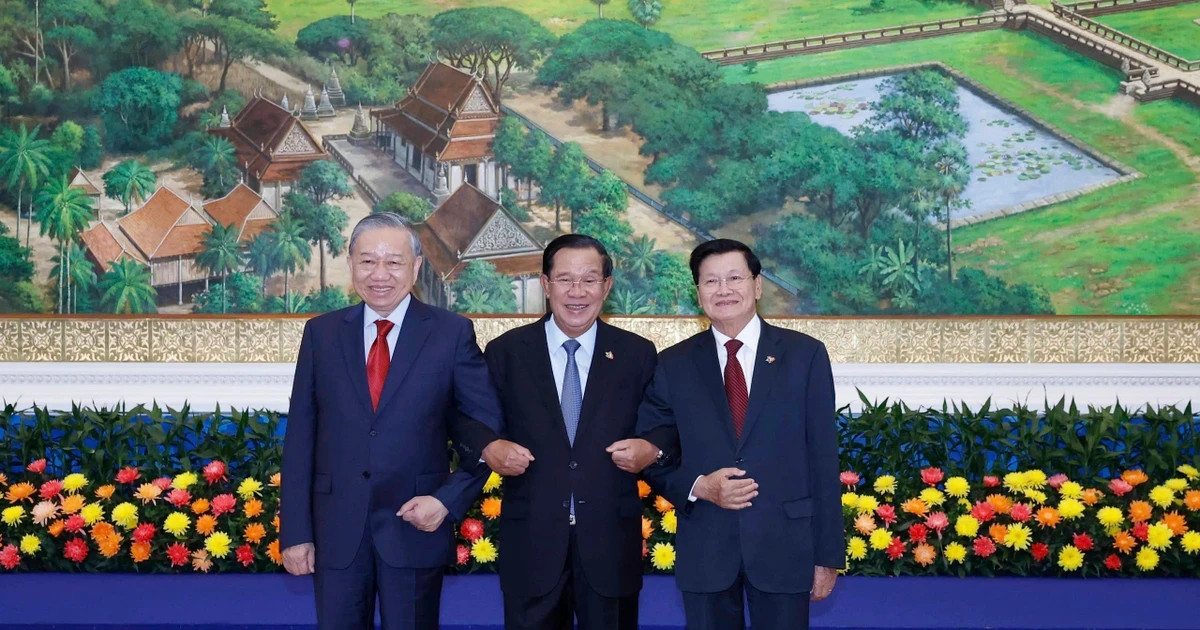 Party chiefs of Vietnam, Laos, Cambodia meet in Phnom Penh