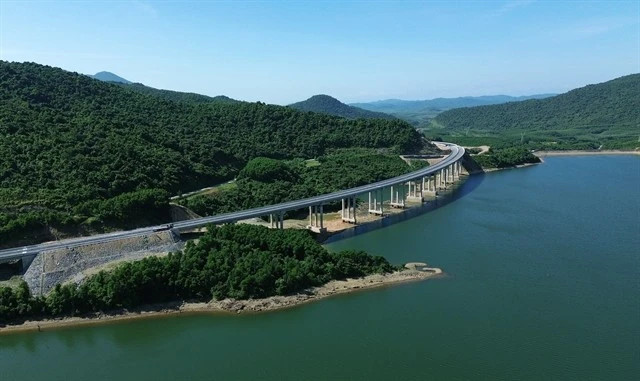 Vietnam plans to spend $123 billion to expand expressway network by 2050