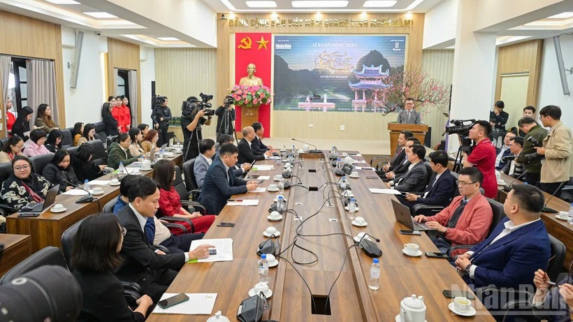 World-renowned music duo films tourism-promoting MV in Vietnam