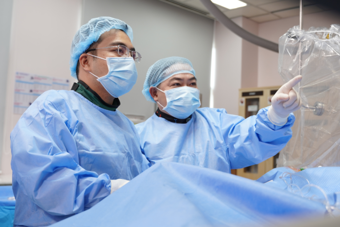 From a street noodle vendor to a doctor repairing broken hearts