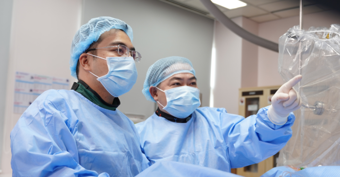 From a street noodle vendor to a doctor repairing broken hearts