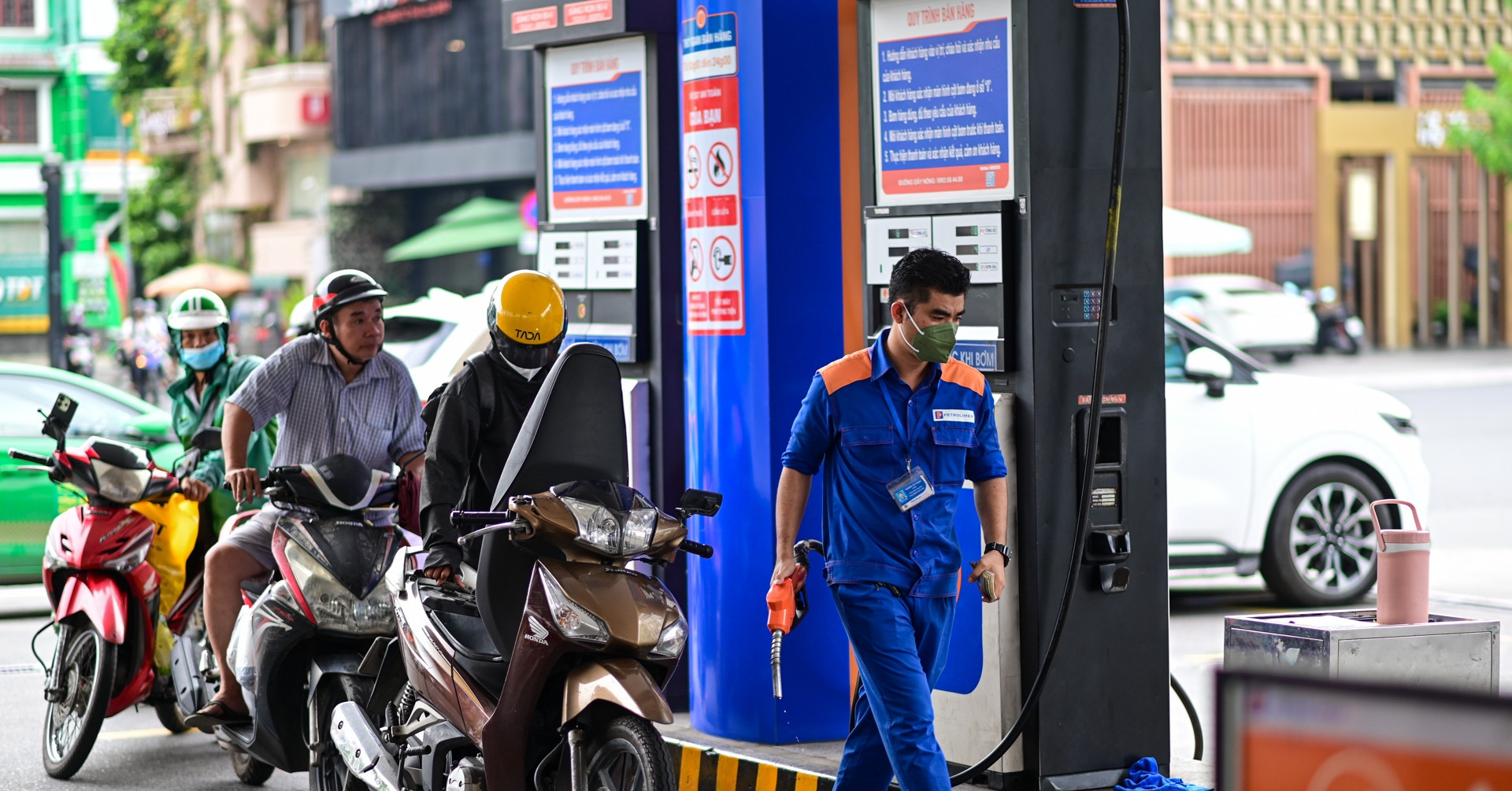 Government tightens supervision of fuel market to prevent shortages