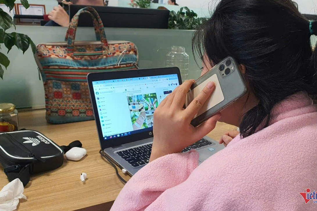 Hanoians struggle to deal with bombardment of scam calls