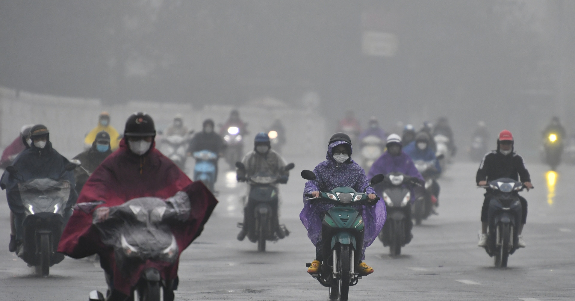 Northern Vietnam to face days of drizzle and fog, storms in mountains