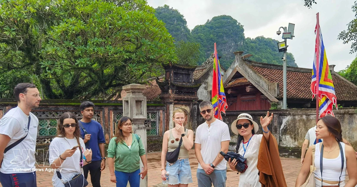 Vietnam sees surge in foreign tourist arrivals, driven by safe destination image