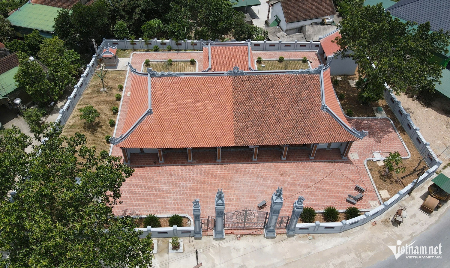 W-Đình Hoành Son.jpg