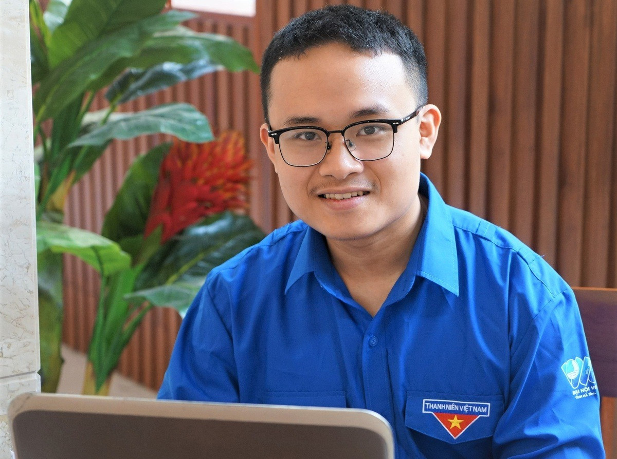 Trần Minh Hoàng.jpg