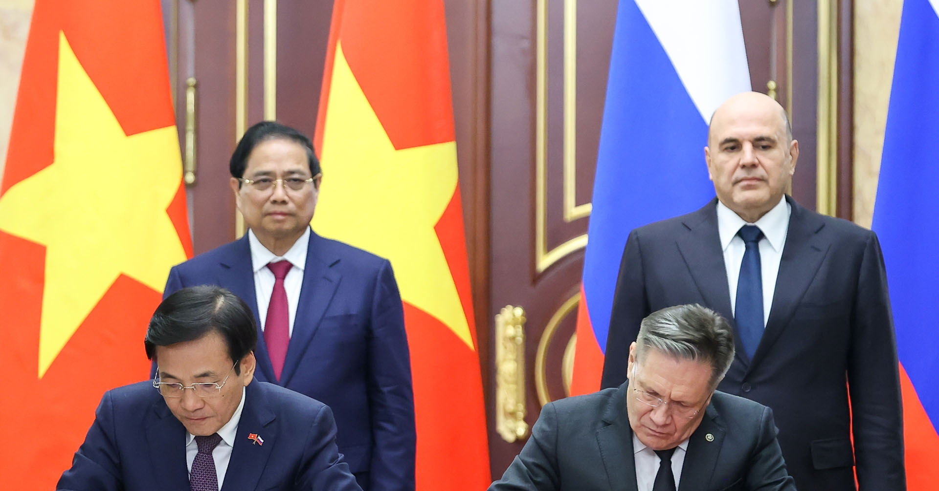 Vietnam and Russia sign nuclear power plant agreement