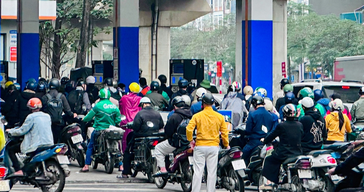 Vietnam firms adapt to rising fuel costs with greener solutions