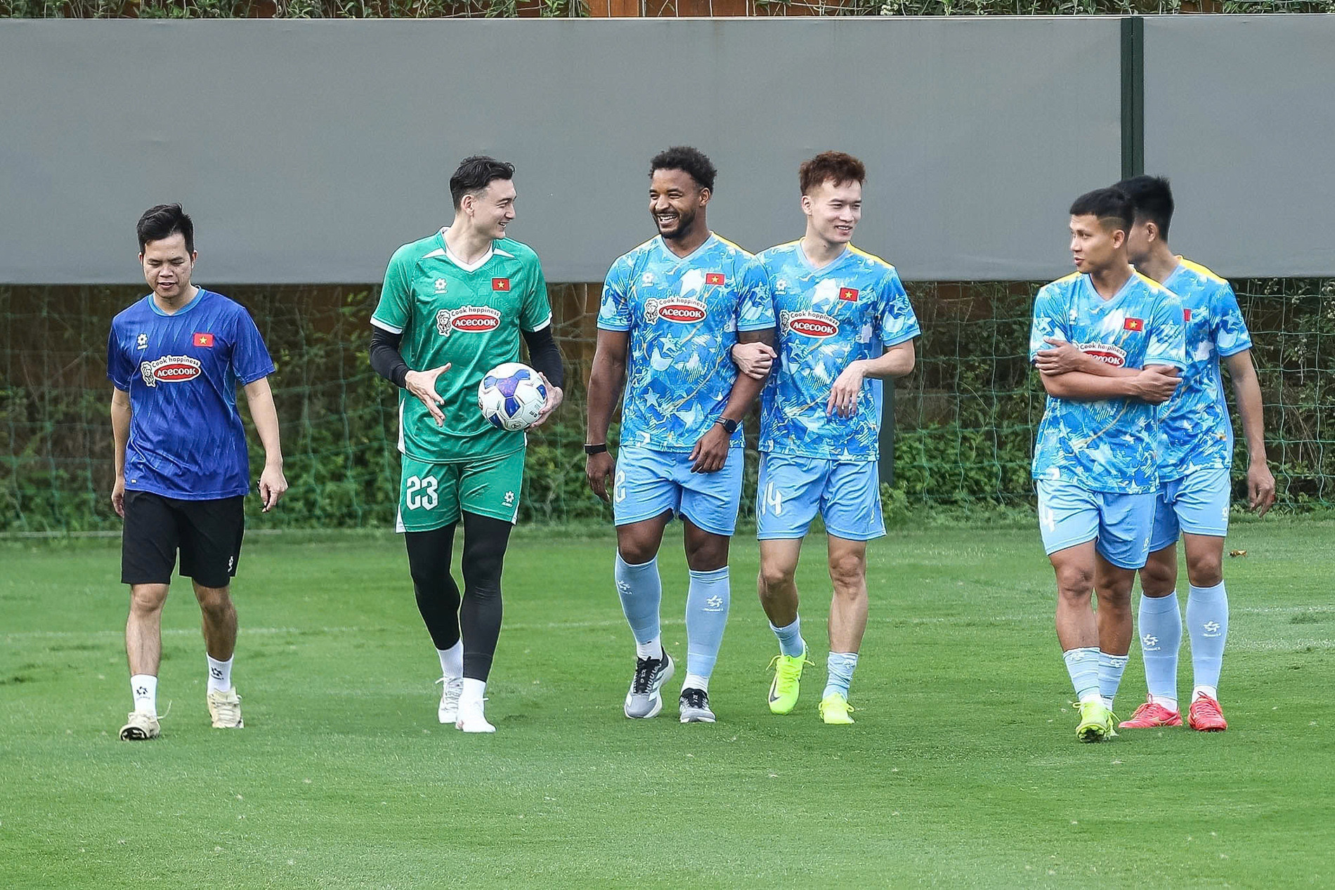 tuyen viet nam 7.jpg