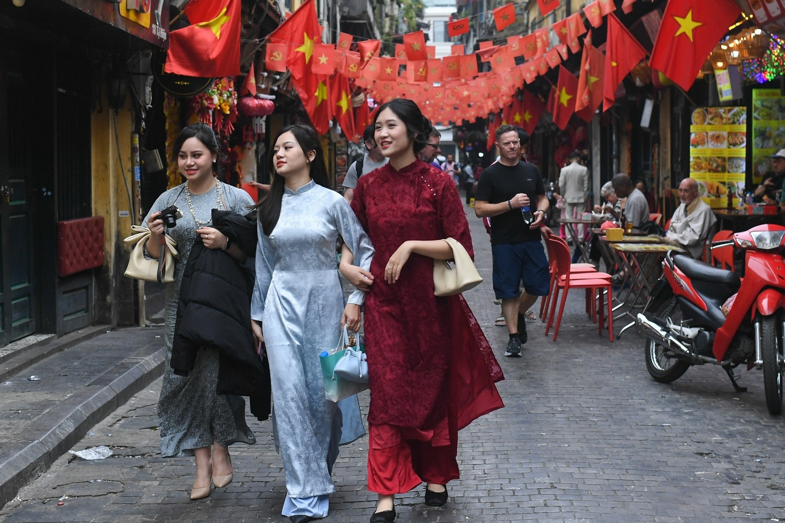 vietnamese women.jpg