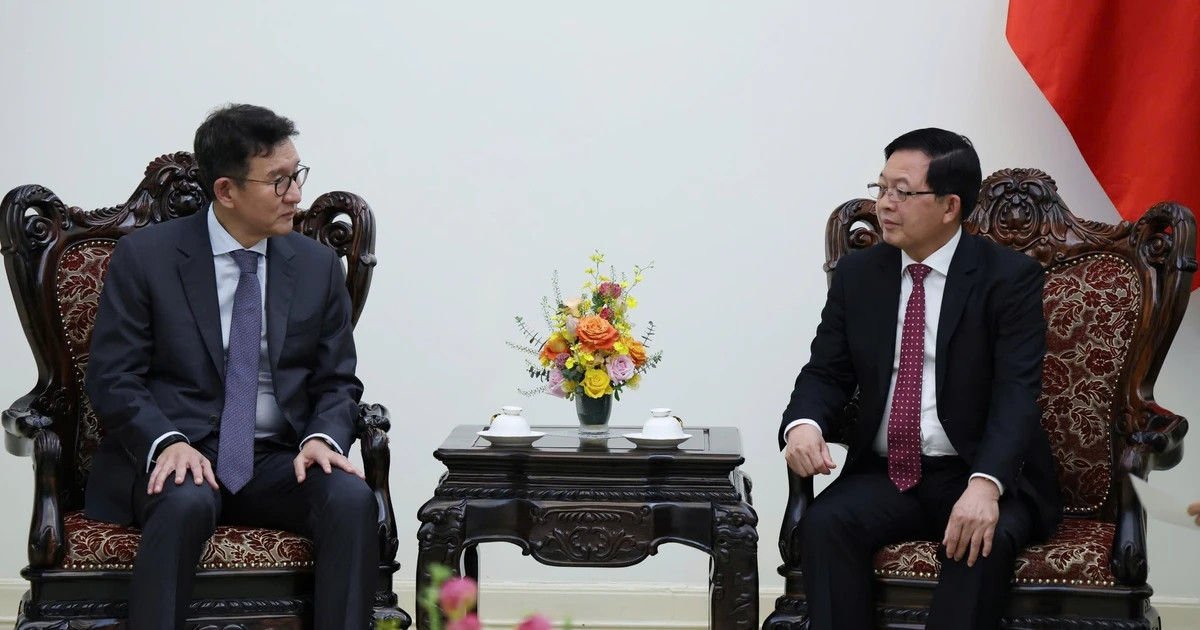 Deputy PM meets GS Energy leader, encourages renewable investment