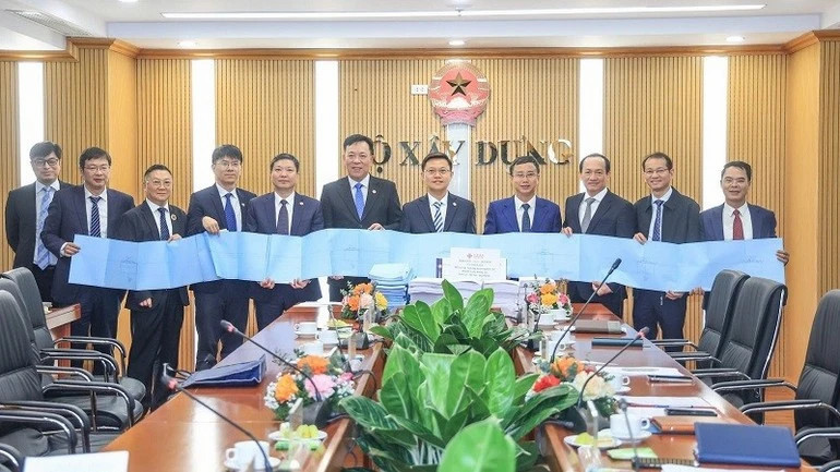 Vietnam, China sign cooperation agreement on planning two railways