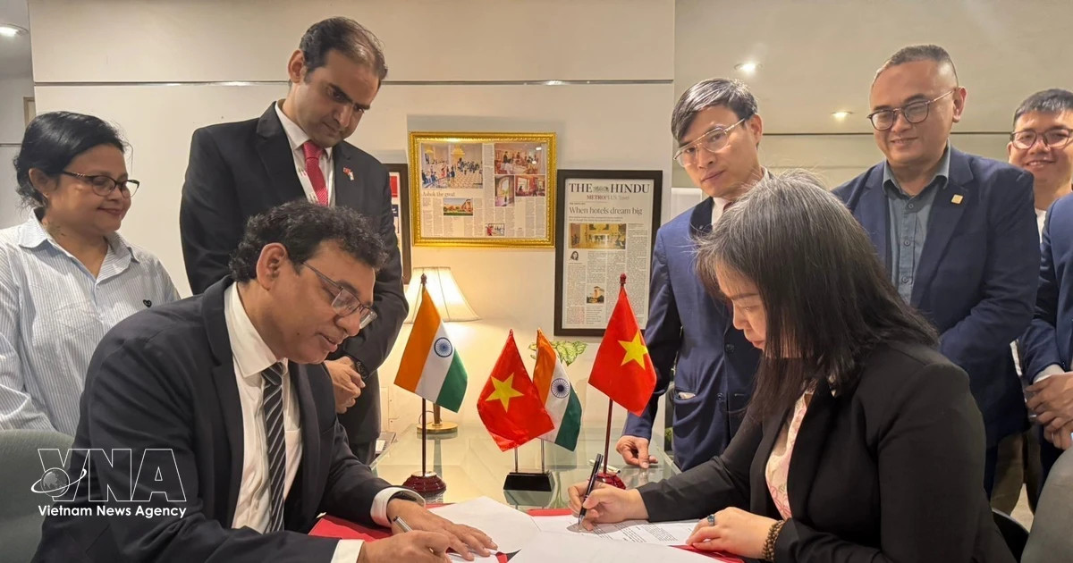 Vietnam, India ink deal to step up IT cooperation