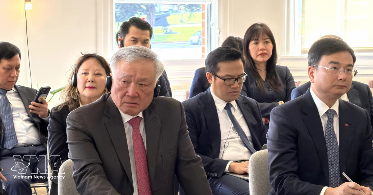 US firms eye expanding fintech investment in Vietnam