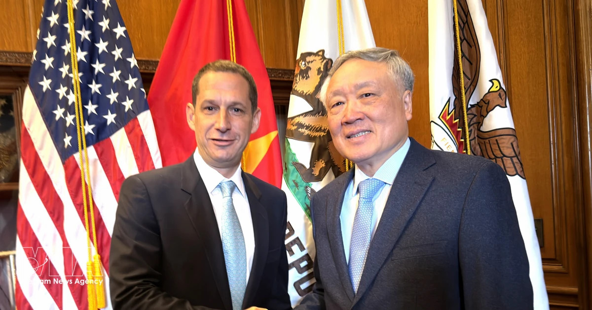 Vietnam seeks San Francisco support for international financial centre