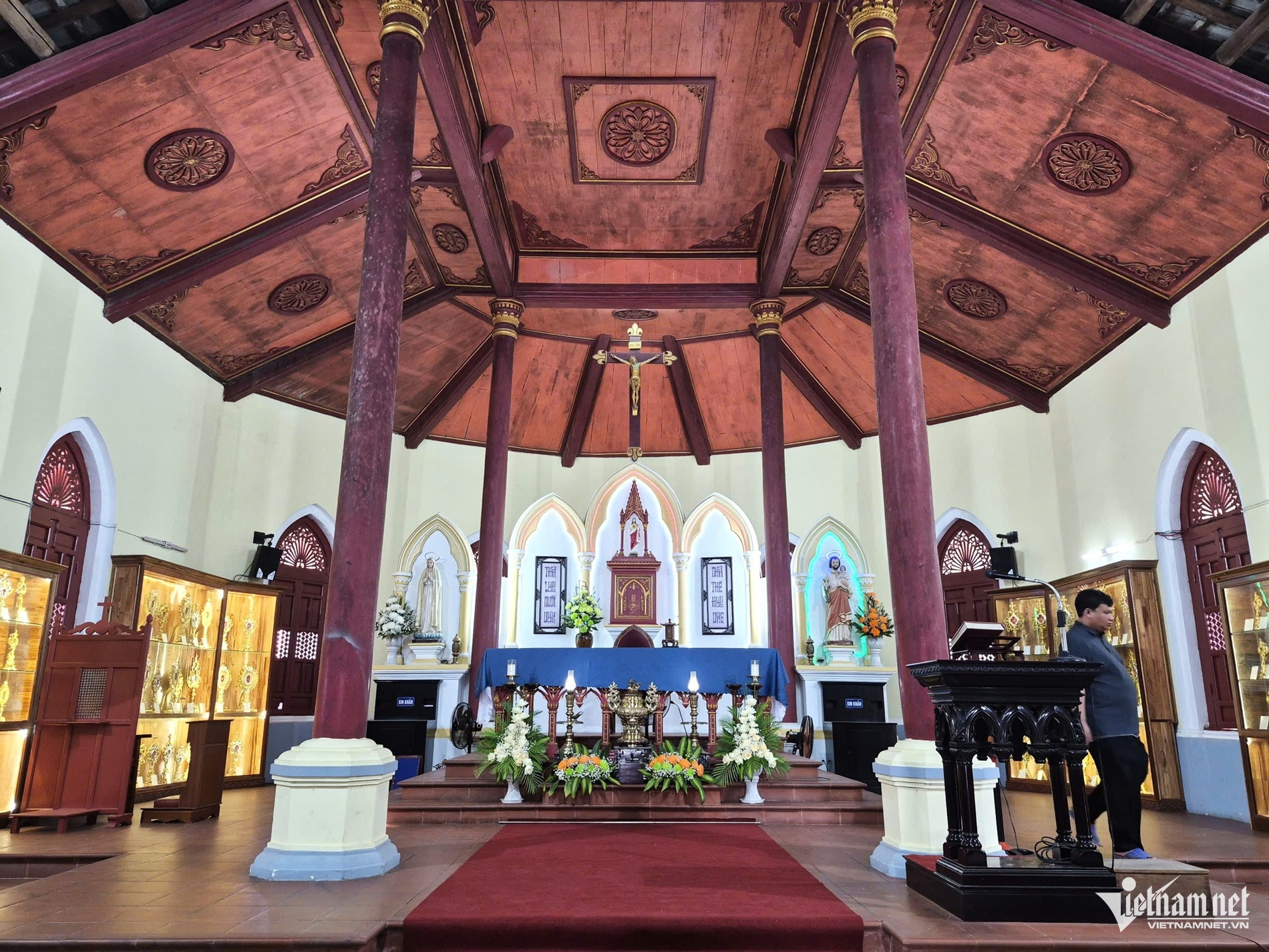 church vn8.jpg