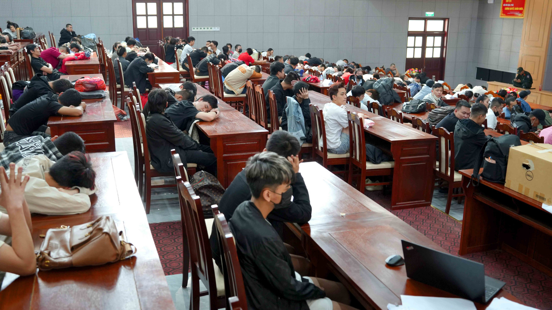 viec nhe luong cao (5).jpg