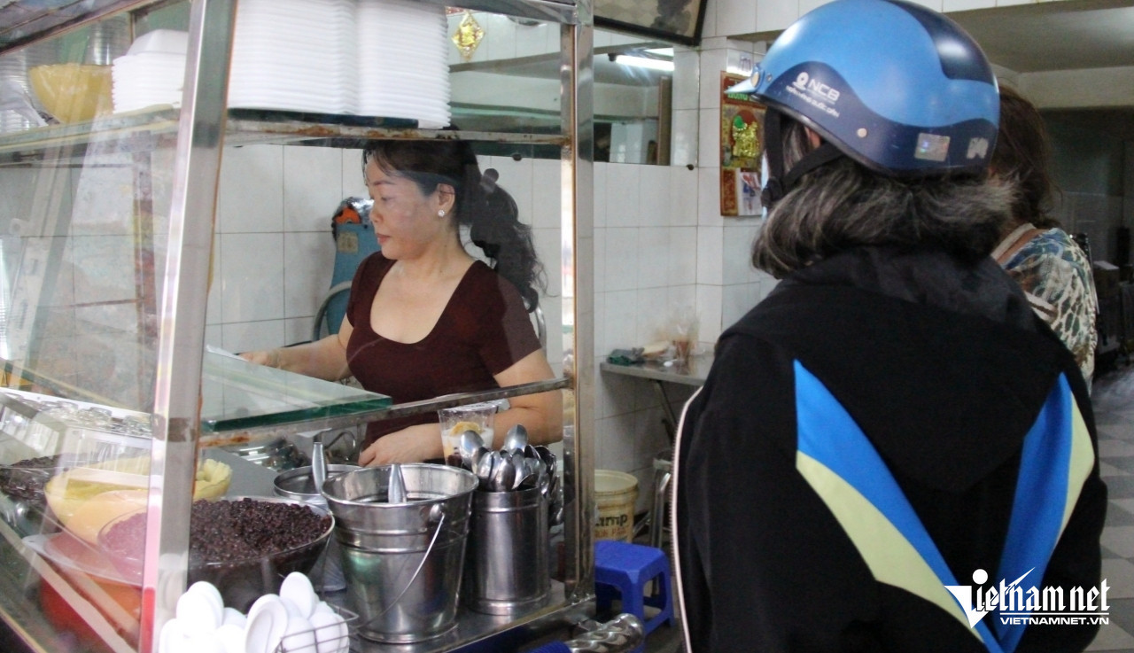 street food saigon.jpg