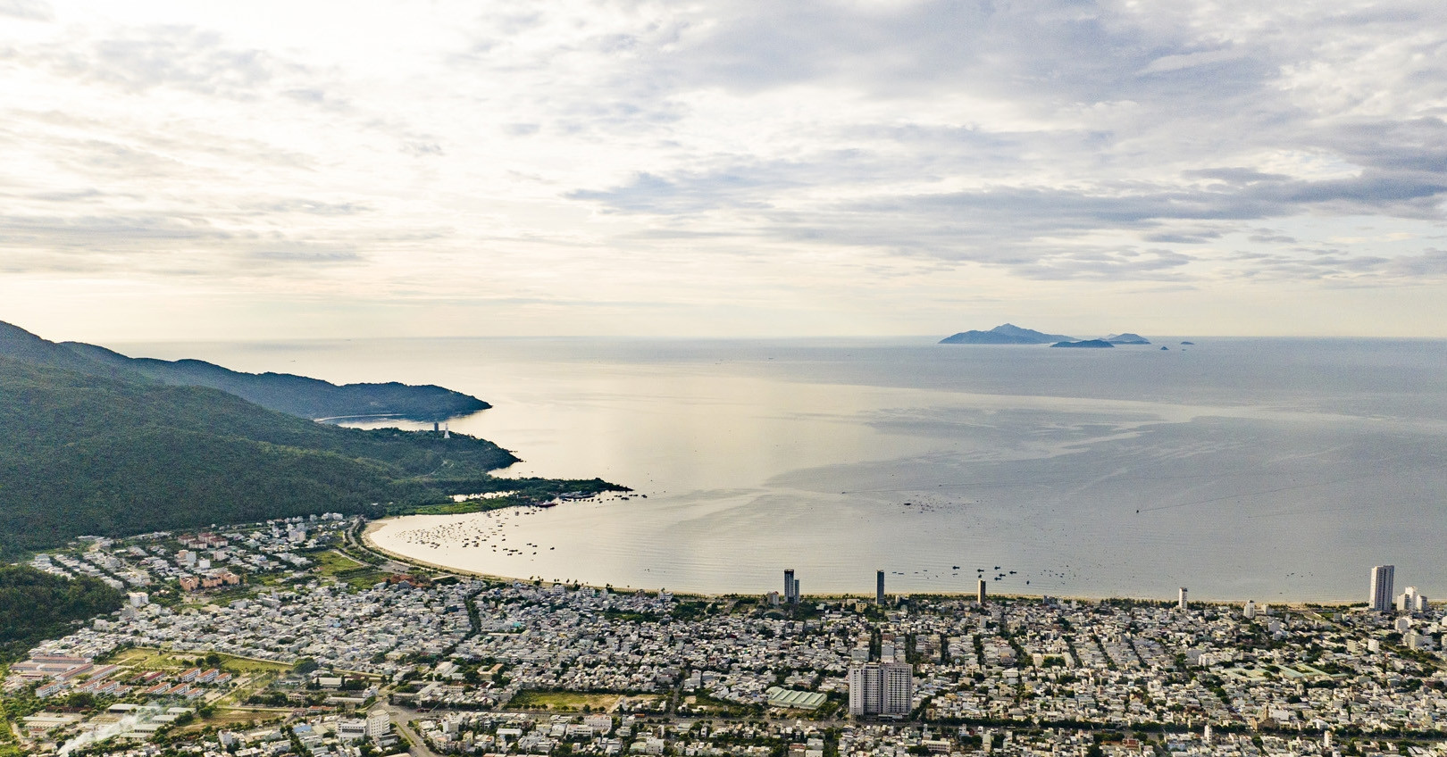 Rethinking local government: Beyond structure to governance