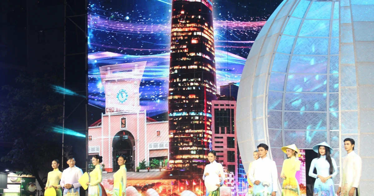 12th Ho Chi Minh City Ao Dai Festival opens with vibrant cultural activities
