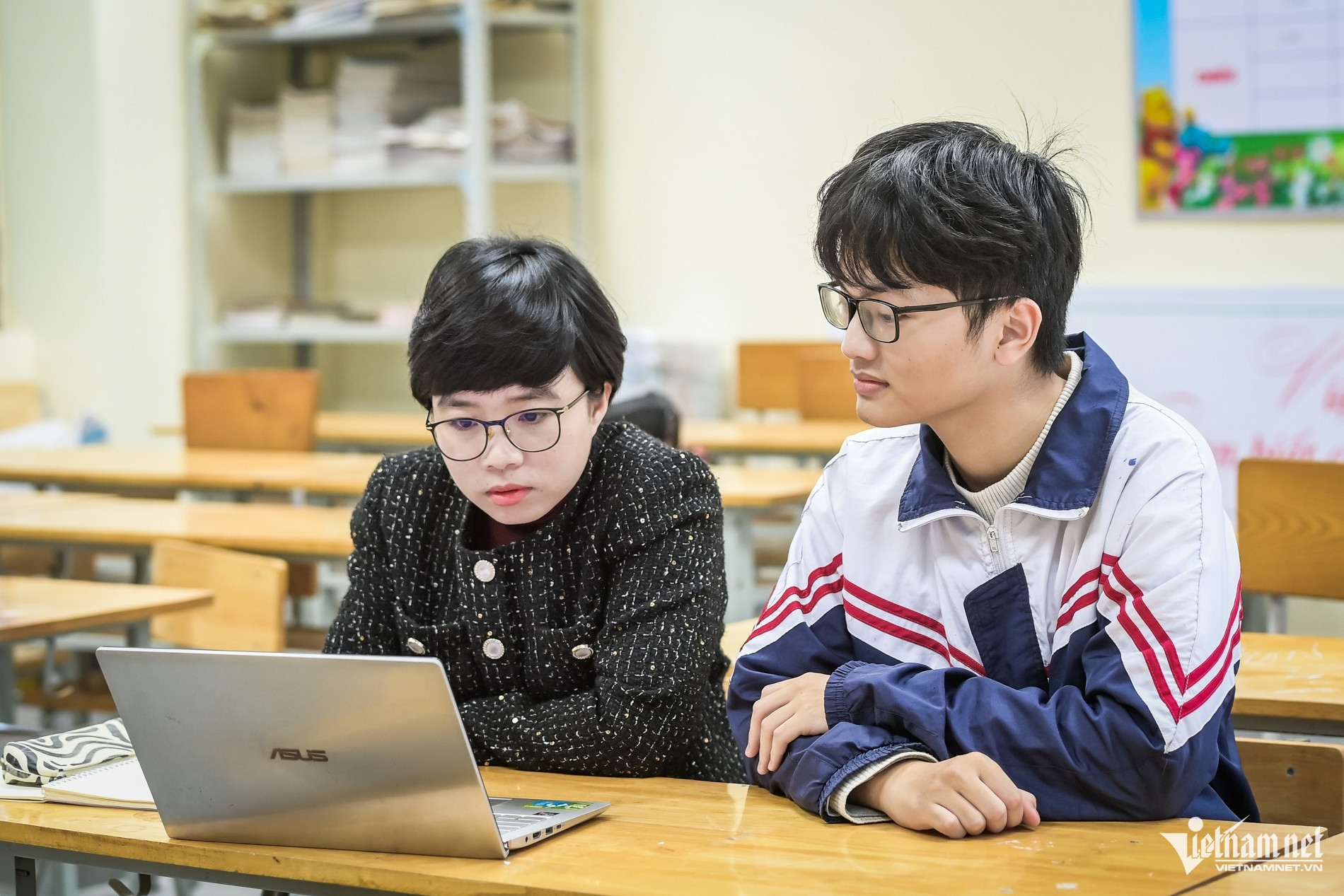 11th grader stuns judges, wins national physics first prize