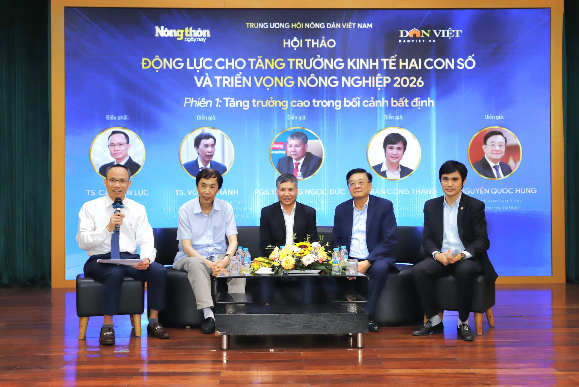 tang truong kinh te 2 con so vietnamnet.jpeg