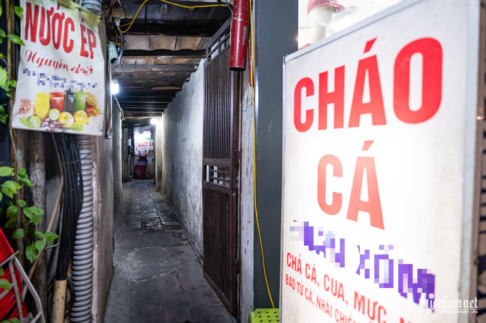 hanoi street food1.jpg