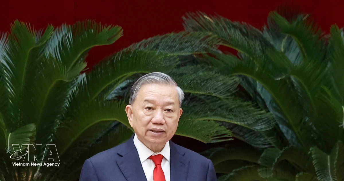 Top leader chairs conference announcing personnel appointments